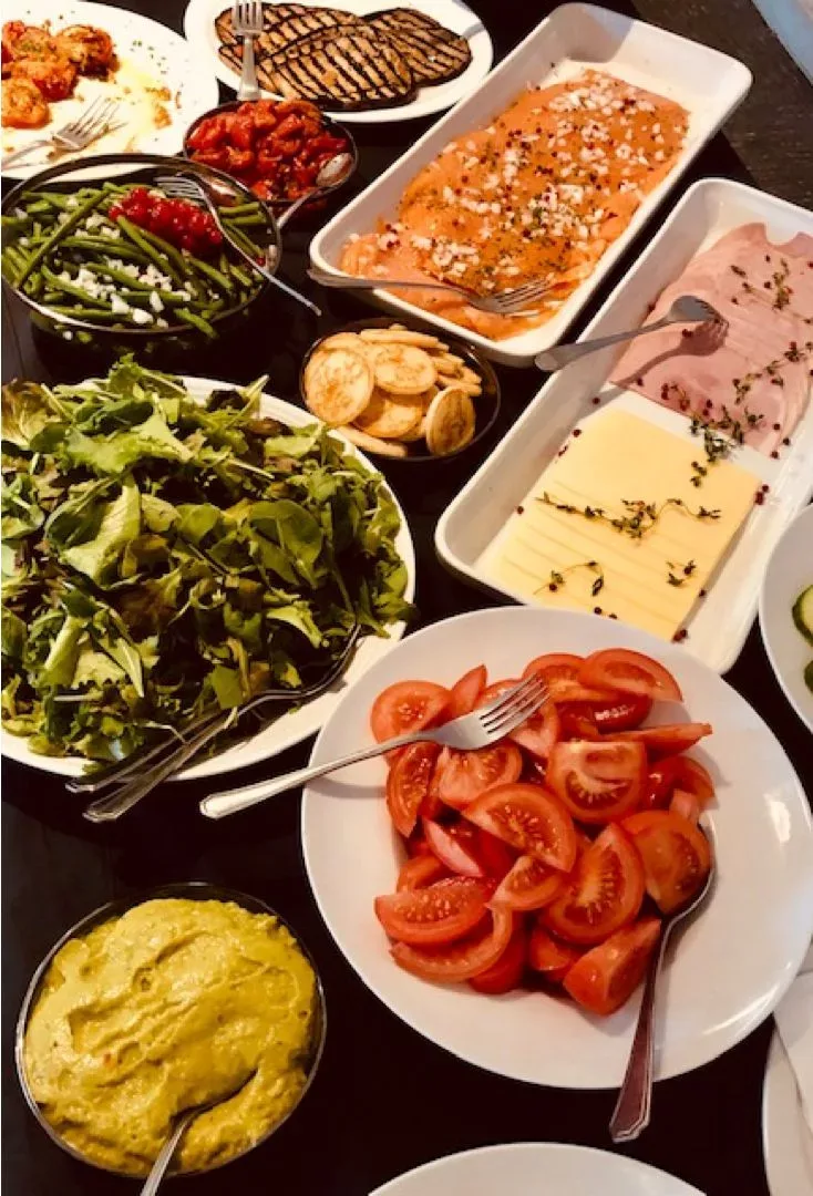 Le buffet du brunch de l'UNL Brasserie Restaurant